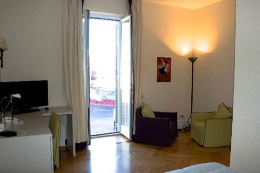 Residence Gli Angioini Srl Napoli Eksteriør billede
